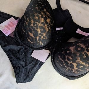 Bra & thong panty set